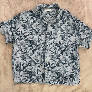 American Eagle Hawaiian shirt